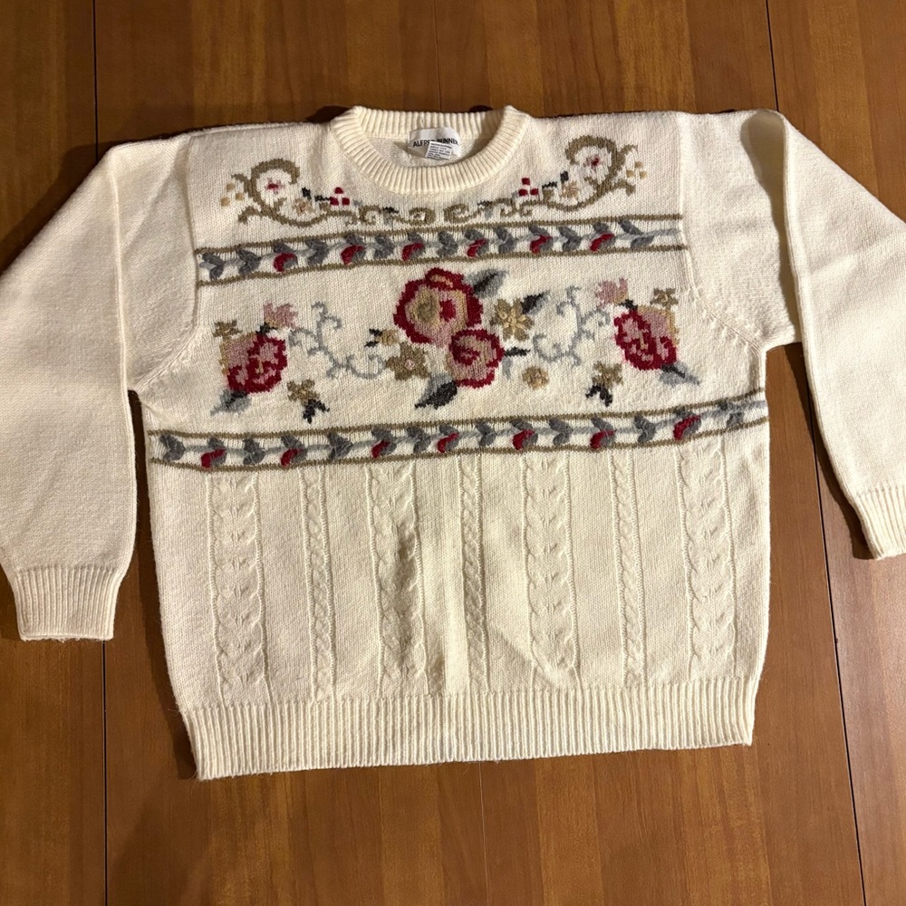 Vintage Alfred Dunner Cable Knit Cream Sweater with Floral Detail